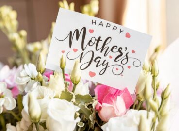 Mother’s Day Gifts in Pakistan – Celebrate Your Mom with Love & Thoughtful Surprises