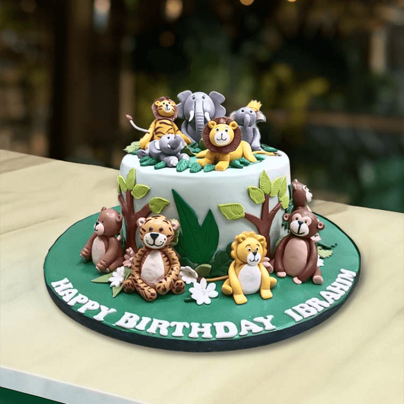 Fondant Cake (Customized) Per Pound